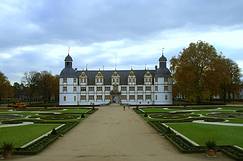 Schloss Neuhaus an der Lippe